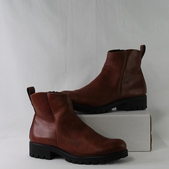 *NEW WITHOUT BOX* ECCO MODTRAY HYDROMAX ANKLE BOOT